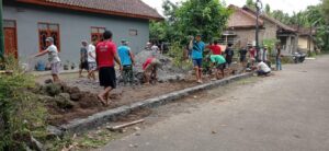 Giat Warga Masyarakat Membangun Wilayahnya