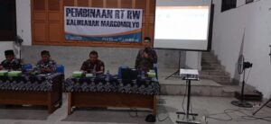Pembinaan RT dan RW 2022