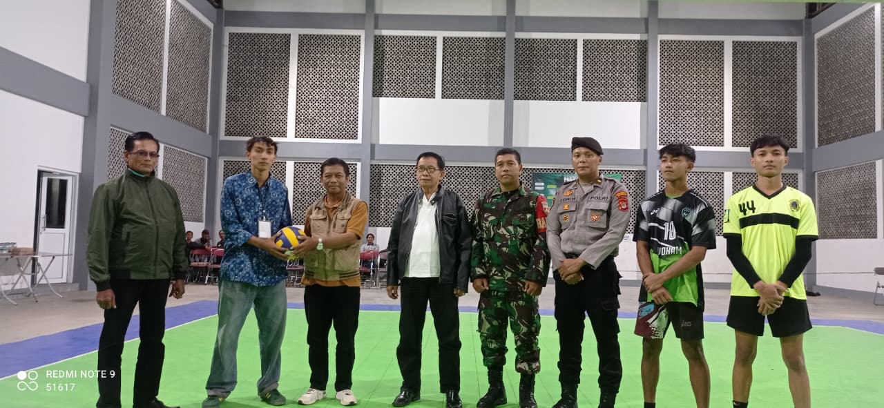 Lurah Margomulyo Resmi Membuka Porkal Bola Voli 2025: Wadah Sportivitas dan Kebersamaan Warga